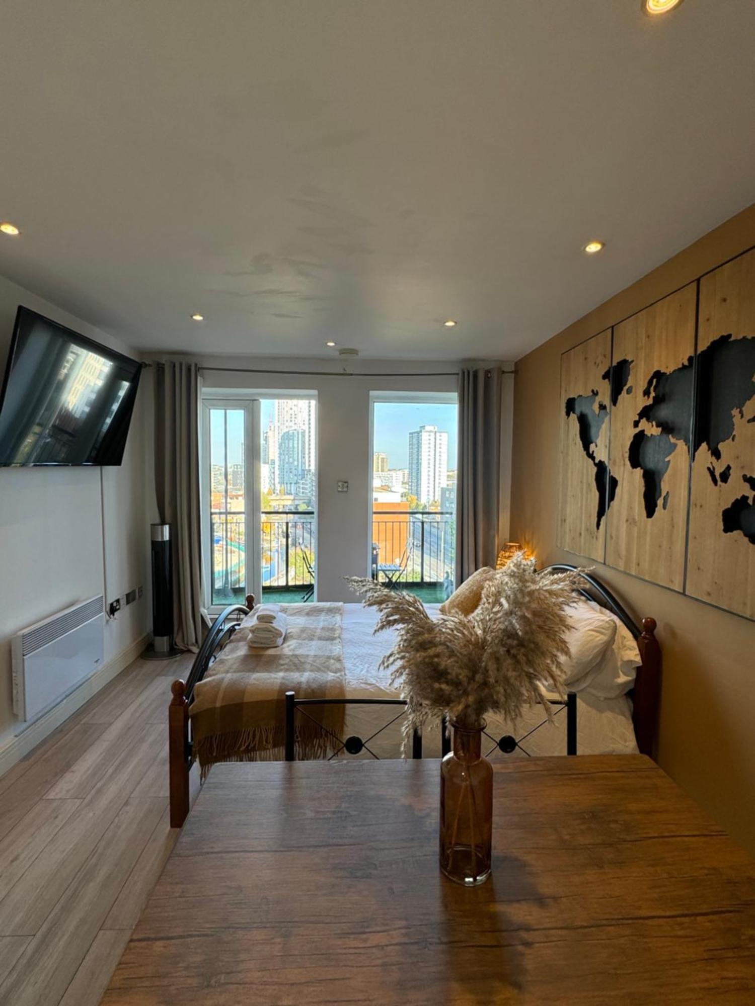 Cozy Flat With Balcony * Londra