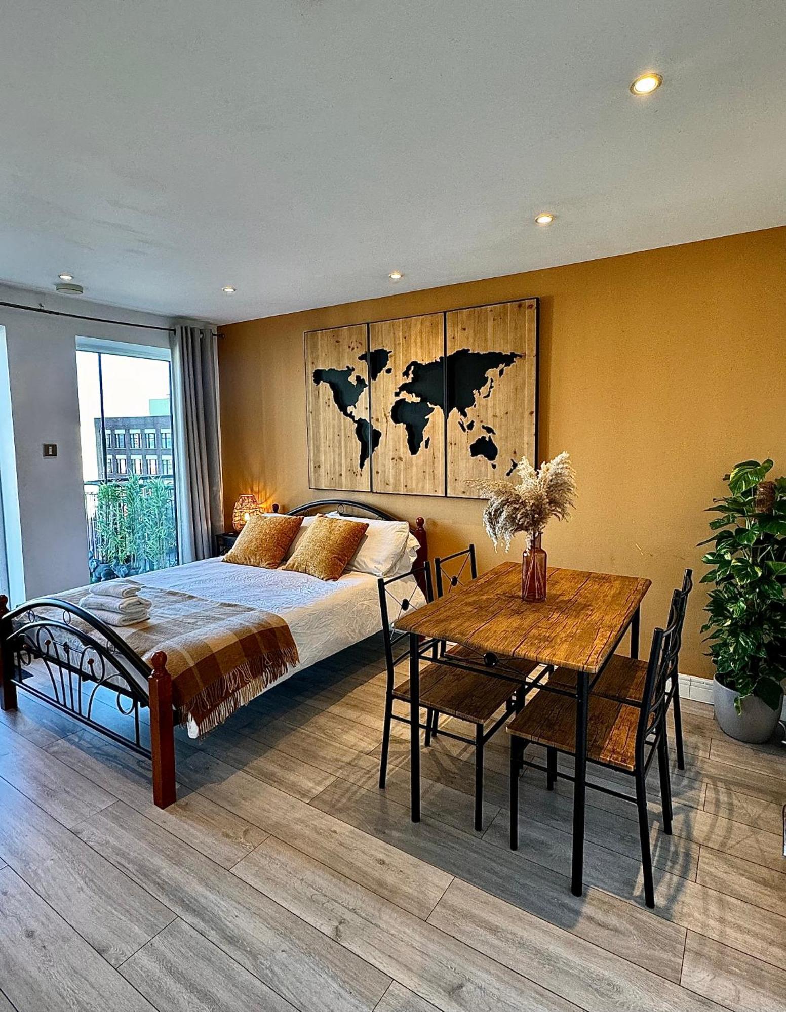 Cozy Flat With Balcony * Londra